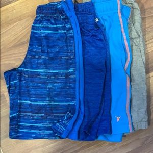 4 pairs of old navy shorts size M